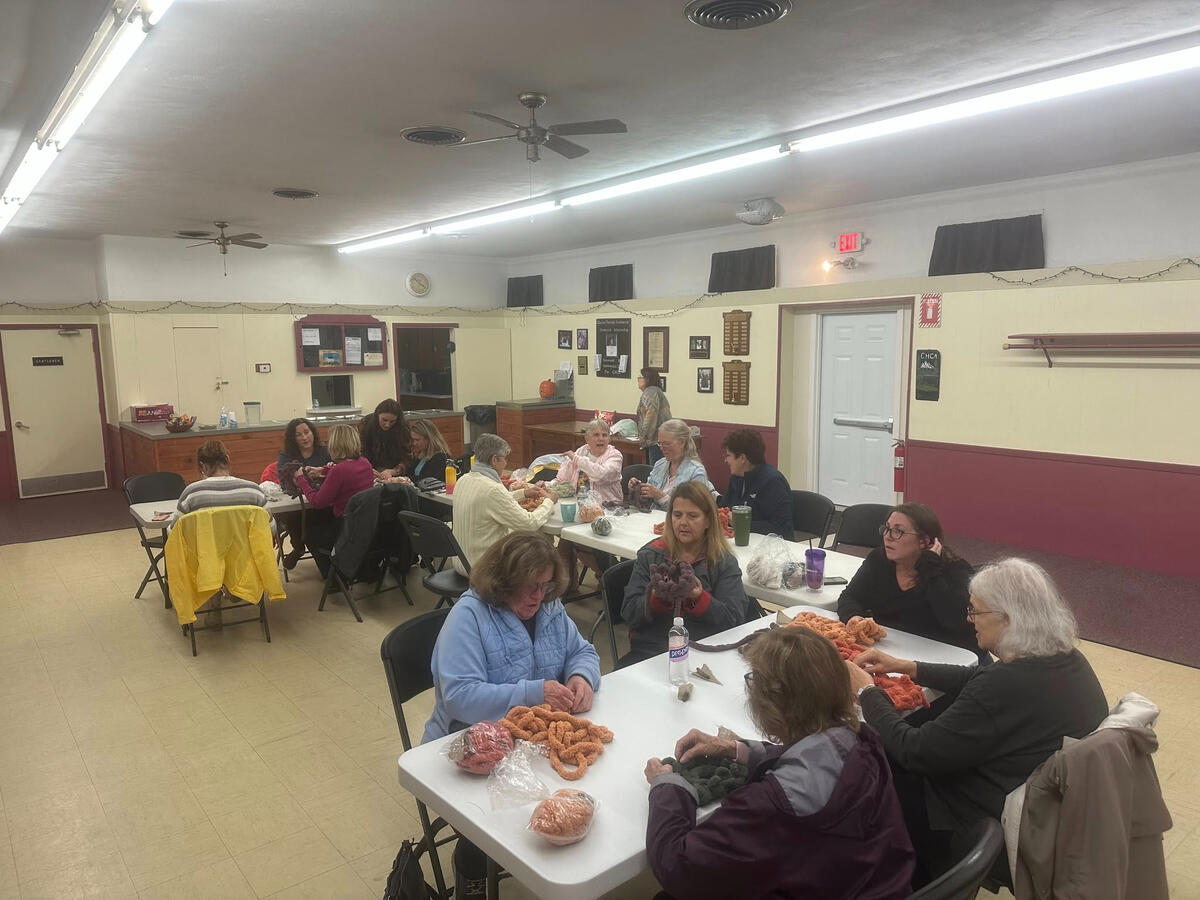 Community craft - make your own pumpkin!